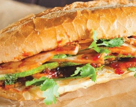 HEO QUAY BÁNH MÌ, MÓN ĂN ĐỘC LẠ TẠI SÀI GÒN